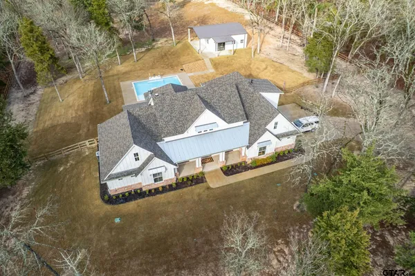 $995,000 | 23332 Fm 1995, Lindale, TX 75771