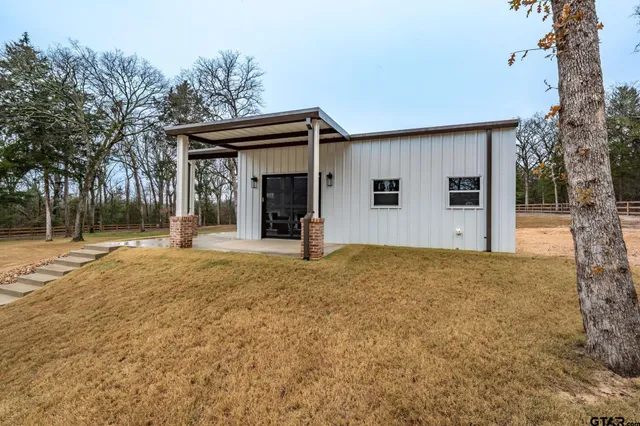 $995,000 | 23332 Fm 1995, Lindale, TX 75771
