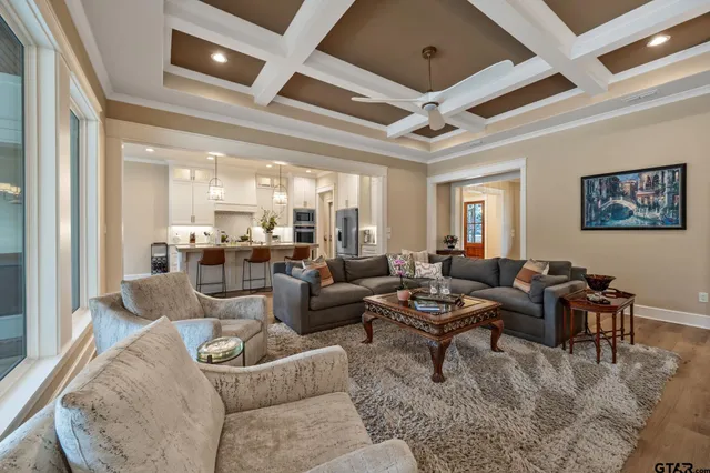 $995,000 | 23332 Fm 1995, Lindale, TX 75771