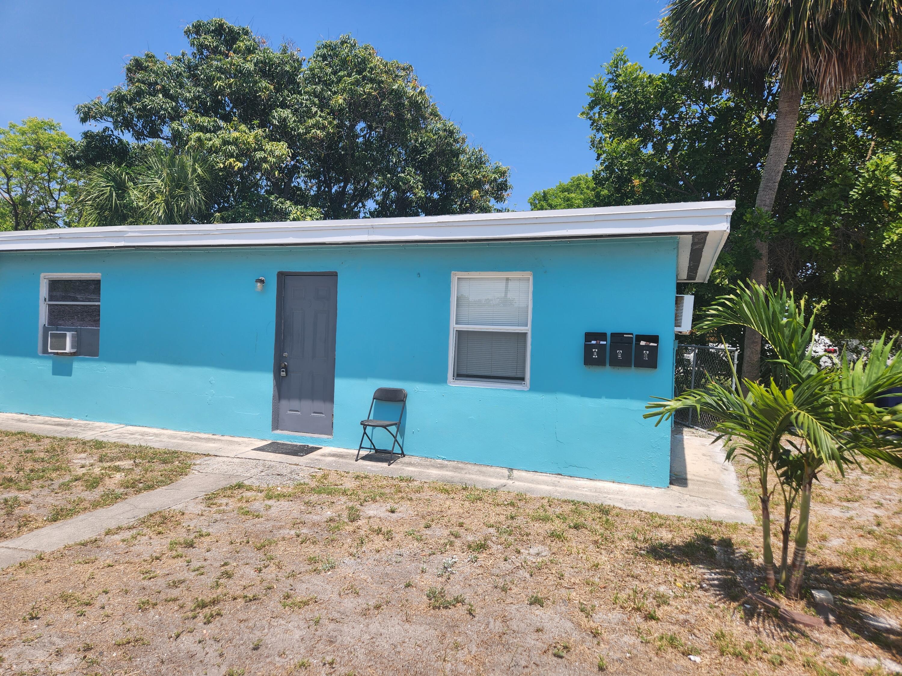 134 West 24th Street, Unit 3 Riviera Beach, FL 33404 - Photo 12 of 12 Front of Building
