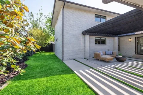 $1,995,000 | 5948 Melshire Drive, Dallas, TX 75230