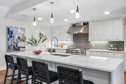 $1,995,000 | 5948 Melshire Drive, Dallas, TX 75230