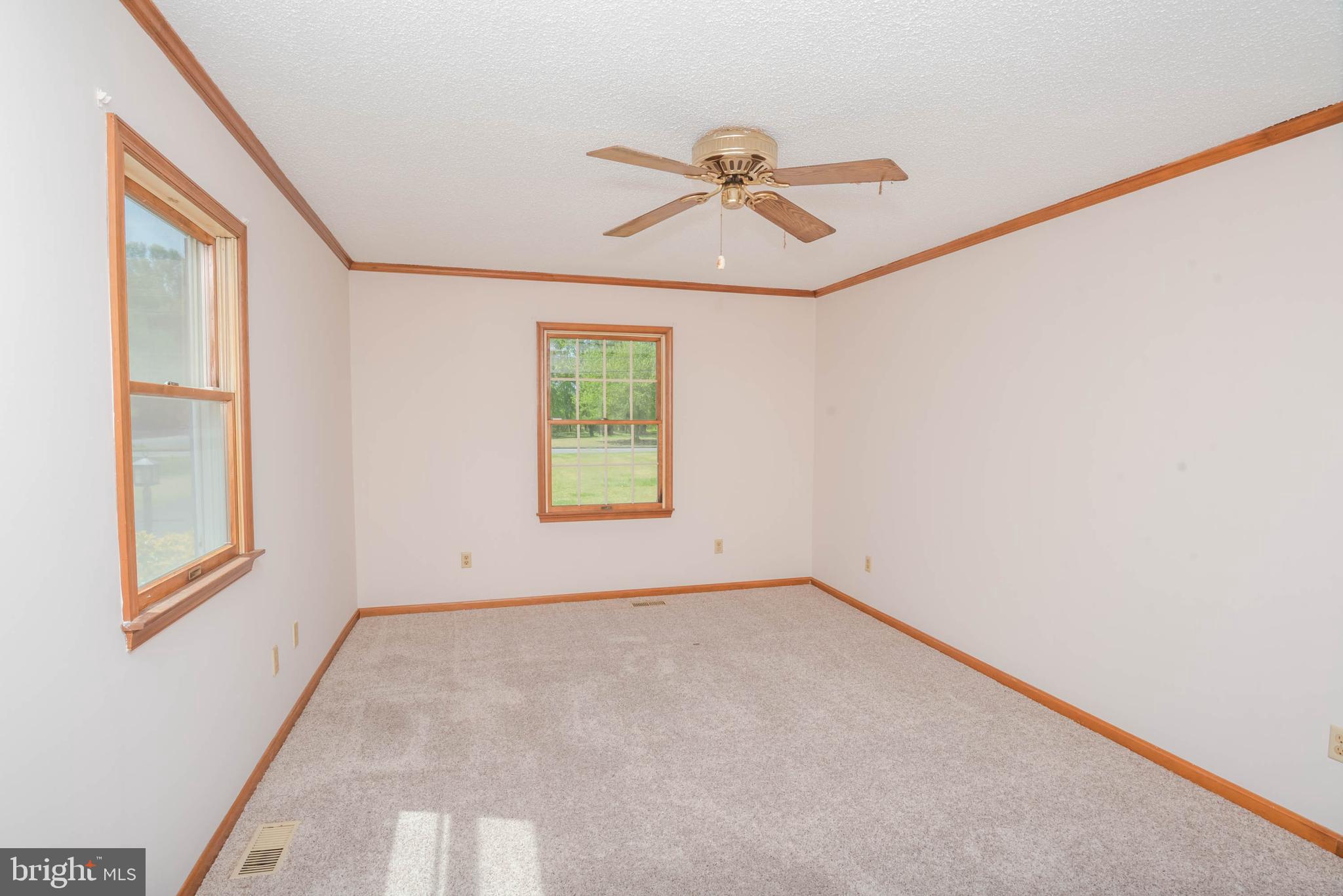29540 Connelly Mill Road Delmar, MD 21875 - Photo 8 of 21 Den