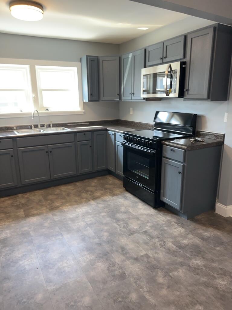 2018 Walker Avenue Chattanooga, TN 37404 - Photo 7 of 29 2025_08_08_15_07_00