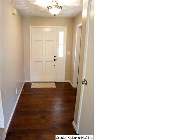 1305 Cape Road Anniston, AL 36207 - Photo 4 of 23