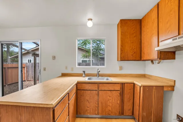 $489,000 | 883 Arbor Avenue, Sonoma, CA 95476