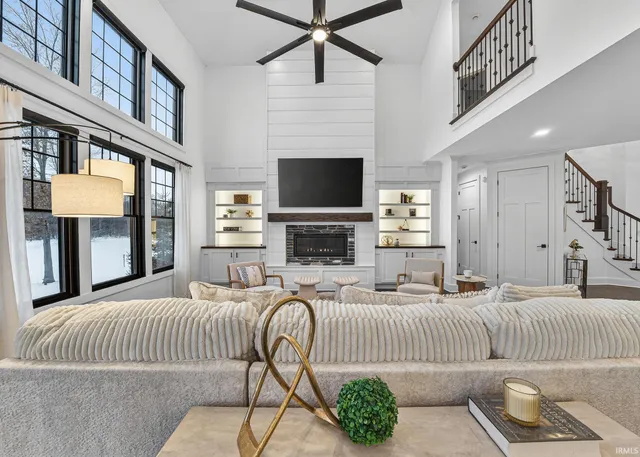 $1,250,000 | 18445 Forest Glade Drive, South Bend, IN 46637