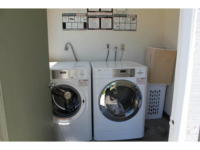 1121 Reed Avenue, Unit B Sunnyvale, CA 94086 - Photo 8 of 11 Gallery Image 8