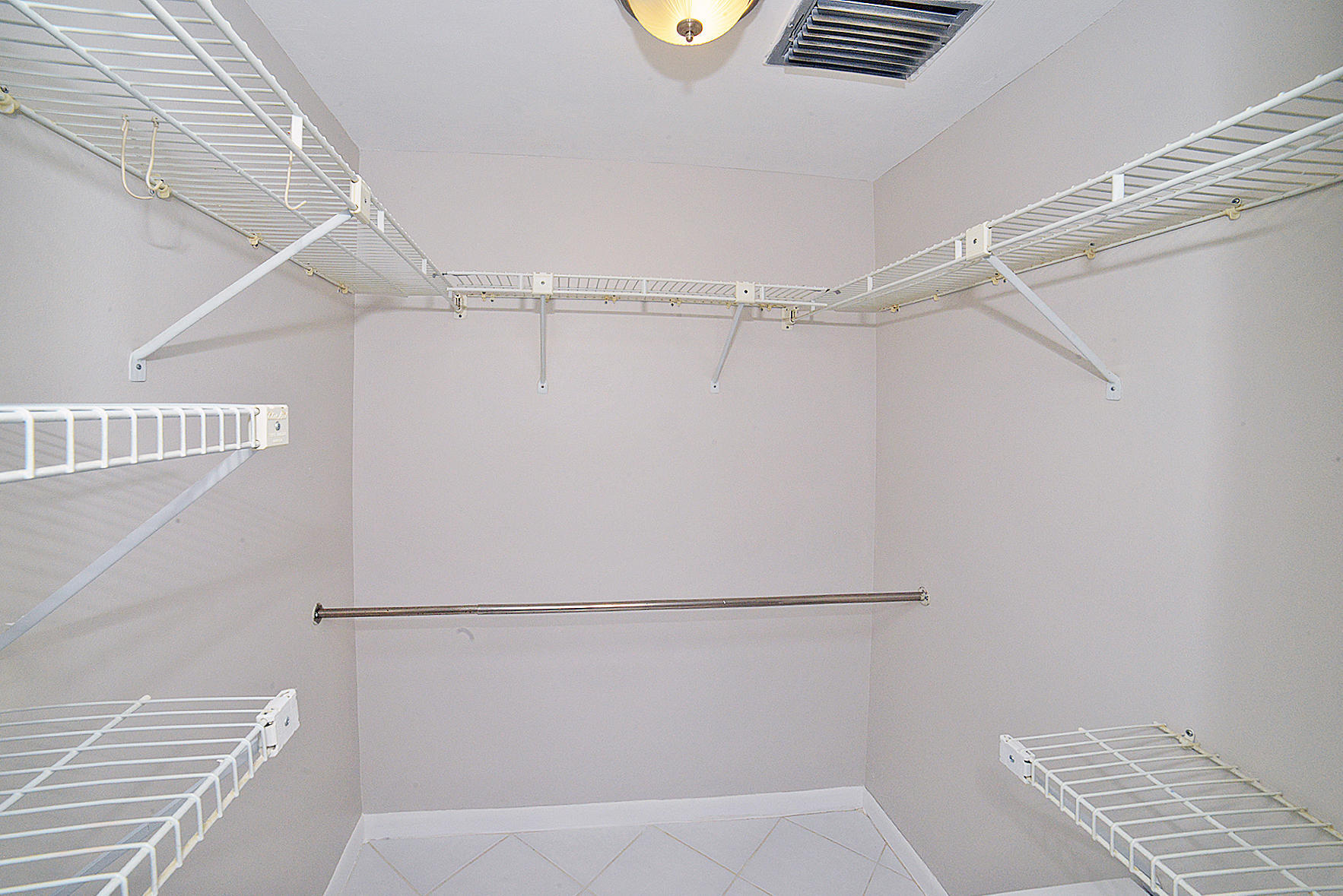 829 Camino Road, Unit 112B Delray Beach, FL 33445 - Photo 11 of 36 DSC_0220A