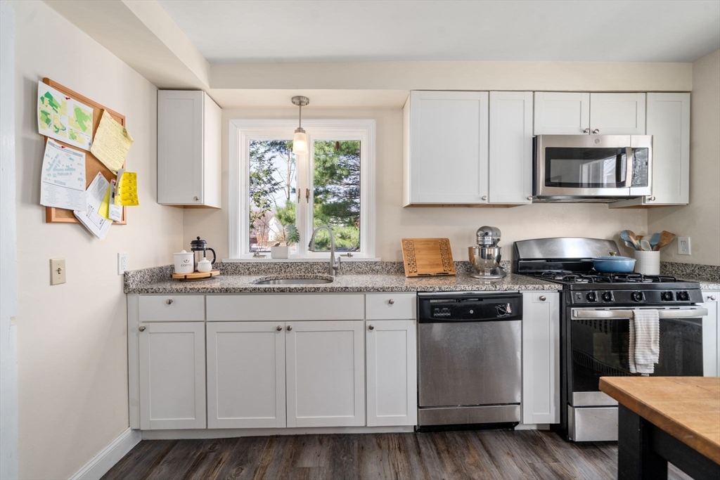 17 Linden Street, Unit 17 Maynard, MA 01754 - Photo 8 of 30