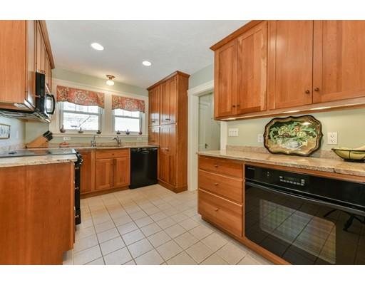 75 Governors Road Milton, MA 02186 - Photo 8 of 18