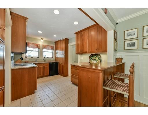 75 Governors Road Milton, MA 02186 - Photo 9 of 18