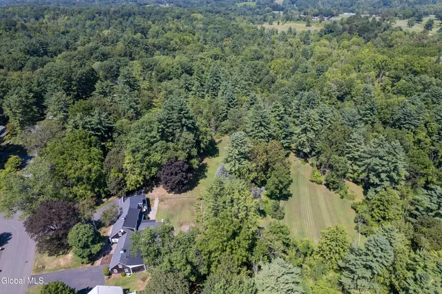 $525,000 | 17 Morningside Drive, Bethlehem, NY 12054