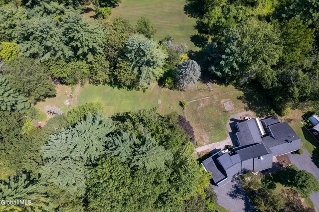 $525,000 | 17 Morningside Drive, Bethlehem, NY 12054