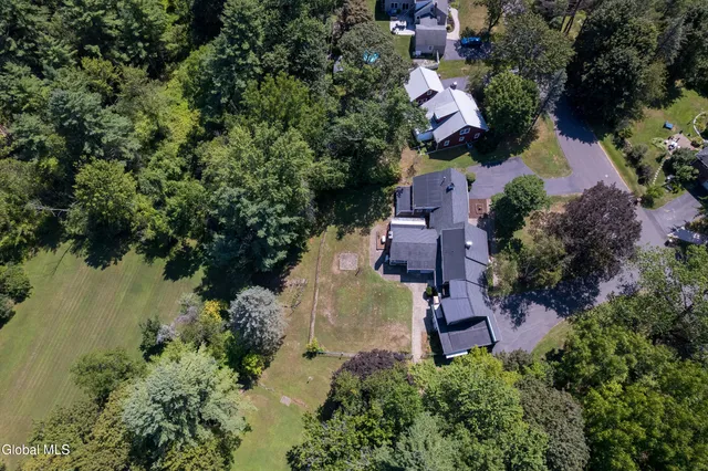 $525,000 | 17 Morningside Drive, Bethlehem, NY 12054