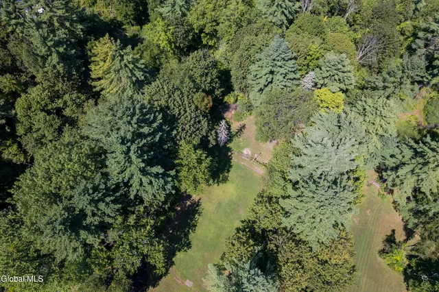 $525,000 | 17 Morningside Drive, Bethlehem, NY 12054