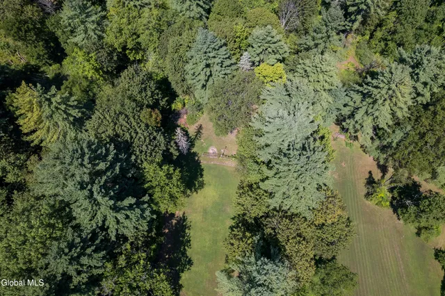 $525,000 | 17 Morningside Drive, Bethlehem, NY 12054