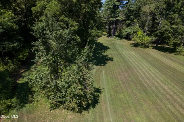 $525,000 | 17 Morningside Drive, Bethlehem, NY 12054