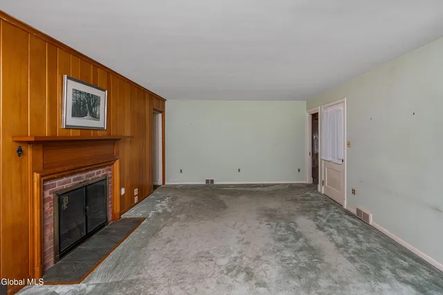 $525,000 | 17 Morningside Drive, Bethlehem, NY 12054