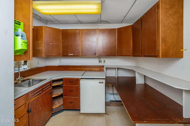 $525,000 | 17 Morningside Drive, Bethlehem, NY 12054