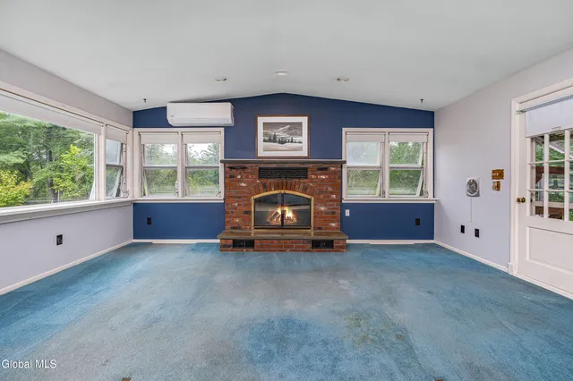 $525,000 | 17 Morningside Drive, Bethlehem, NY 12054