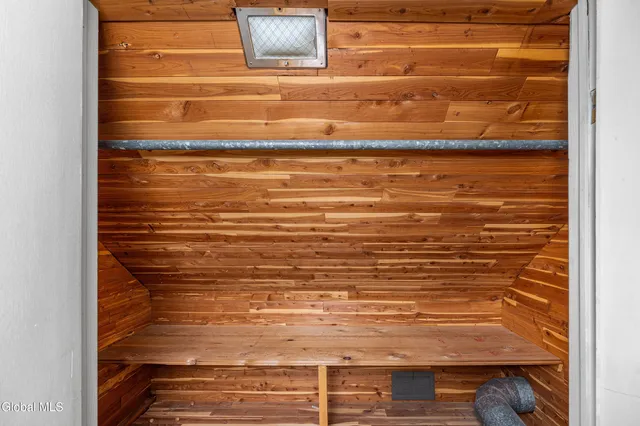 $525,000 | 17 Morningside Drive, Bethlehem, NY 12054