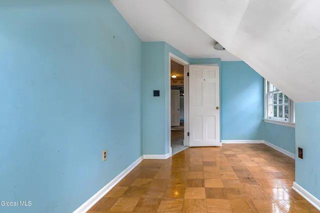 $525,000 | 17 Morningside Drive, Bethlehem, NY 12054