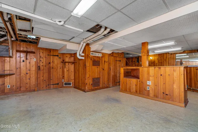 $525,000 | 17 Morningside Drive, Bethlehem, NY 12054