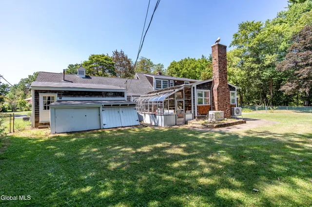 $525,000 | 17 Morningside Drive, Bethlehem, NY 12054