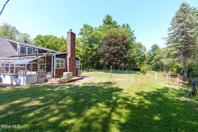 $525,000 | 17 Morningside Drive, Bethlehem, NY 12054