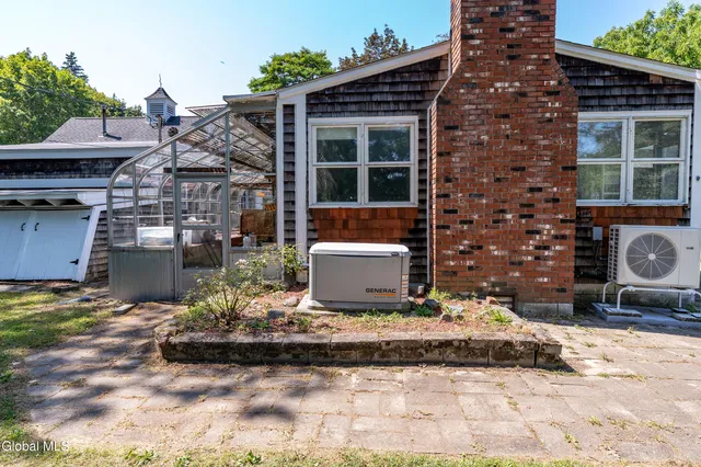 $525,000 | 17 Morningside Drive, Bethlehem, NY 12054