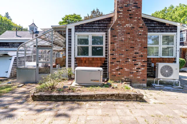 $525,000 | 17 Morningside Drive, Bethlehem, NY 12054