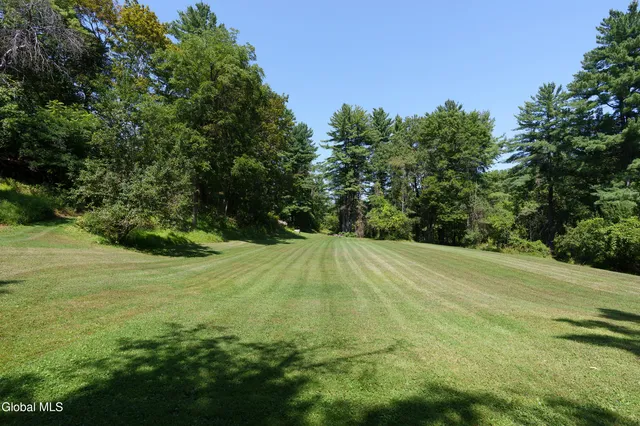 $525,000 | 17 Morningside Drive, Bethlehem, NY 12054