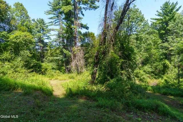 $525,000 | 17 Morningside Drive, Bethlehem, NY 12054