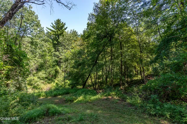 $525,000 | 17 Morningside Drive, Bethlehem, NY 12054