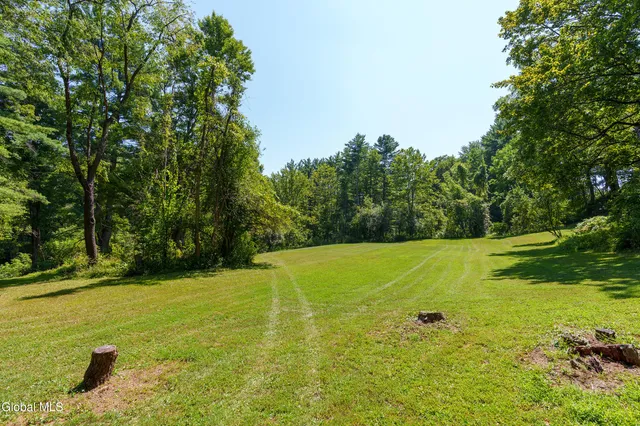 $525,000 | 17 Morningside Drive, Bethlehem, NY 12054