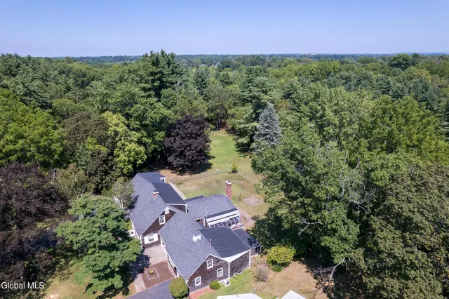 $525,000 | 17 Morningside Drive, Bethlehem, NY 12054