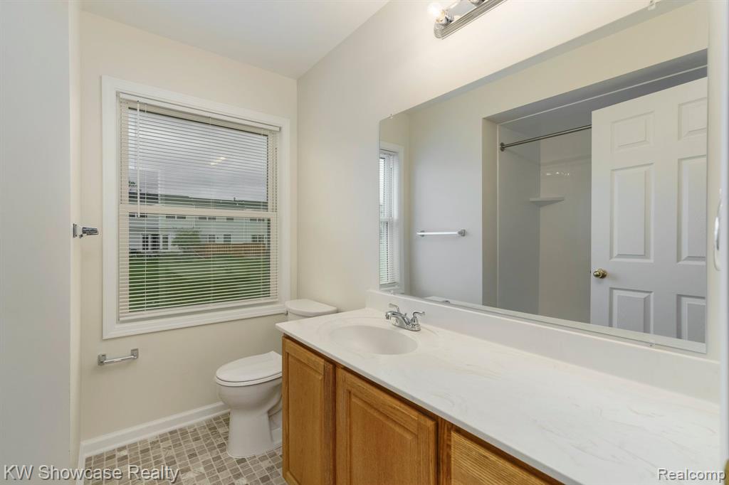 1141 Marquette Court Rochester Hills, MI 48307 - Photo 18 of 34