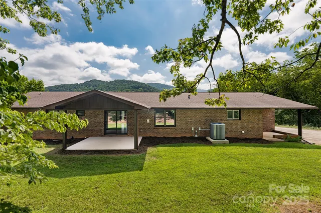 $599,000 | 36 Brooks Branch Road, Leicester, NC 28748