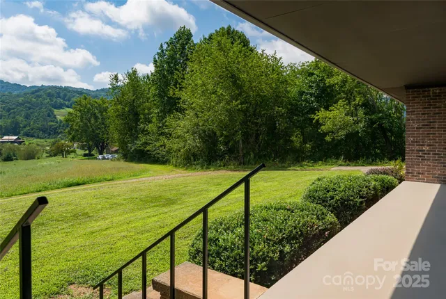 $599,000 | 36 Brooks Branch Road, Leicester, NC 28748