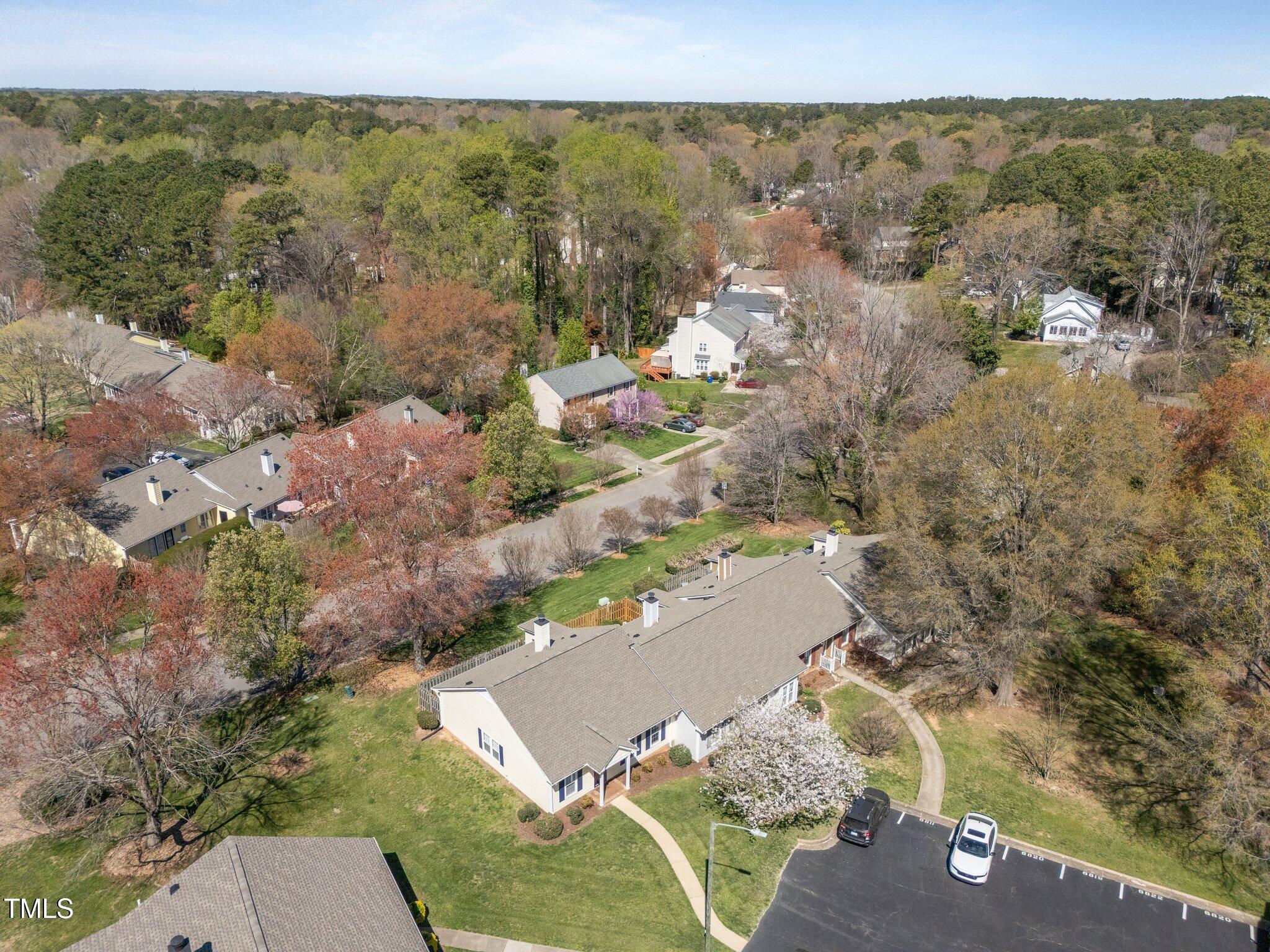 6817 Fairpoint Court Raleigh, NC 27613 - Photo 21 of 25 a view of a city