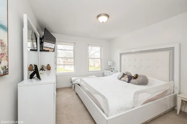 $779,900 | 7517 Main Street, Darien, IL 60561