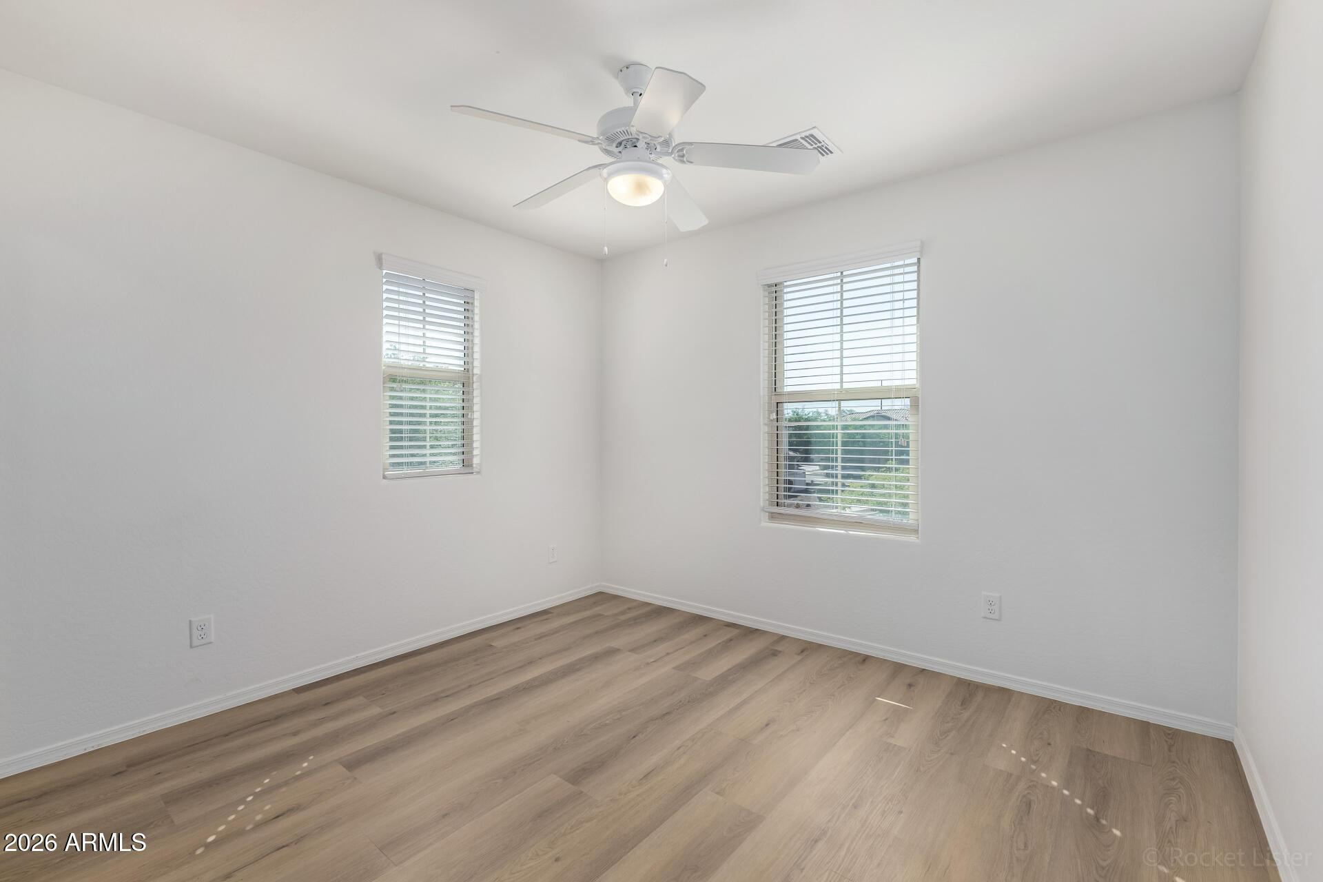 4084 East Ranch Road Gilbert, AZ 85296 - Photo 16 of 33 a view of an empty room with a window