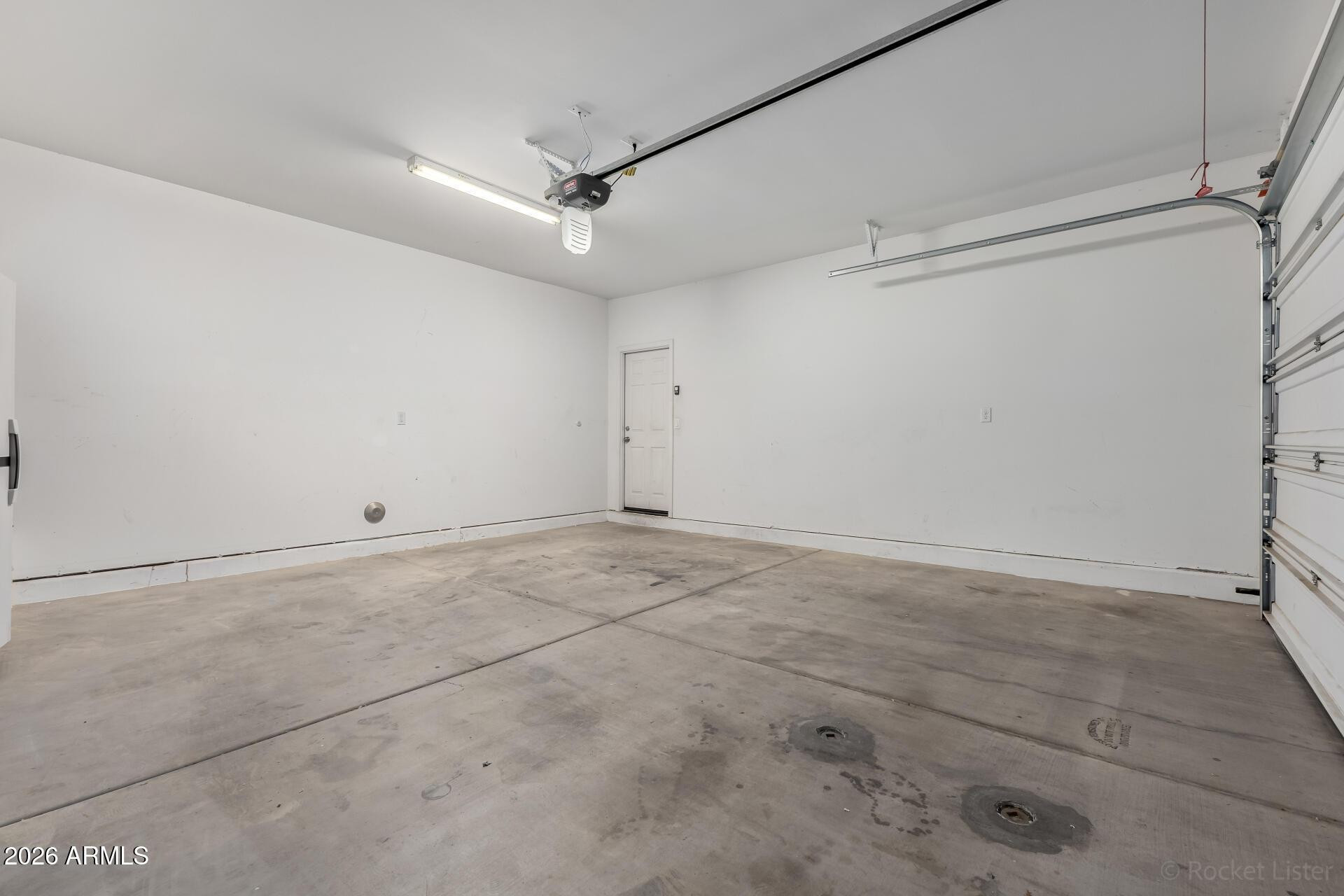 4084 East Ranch Road Gilbert, AZ 85296 - Photo 29 of 33 a view of an empty room