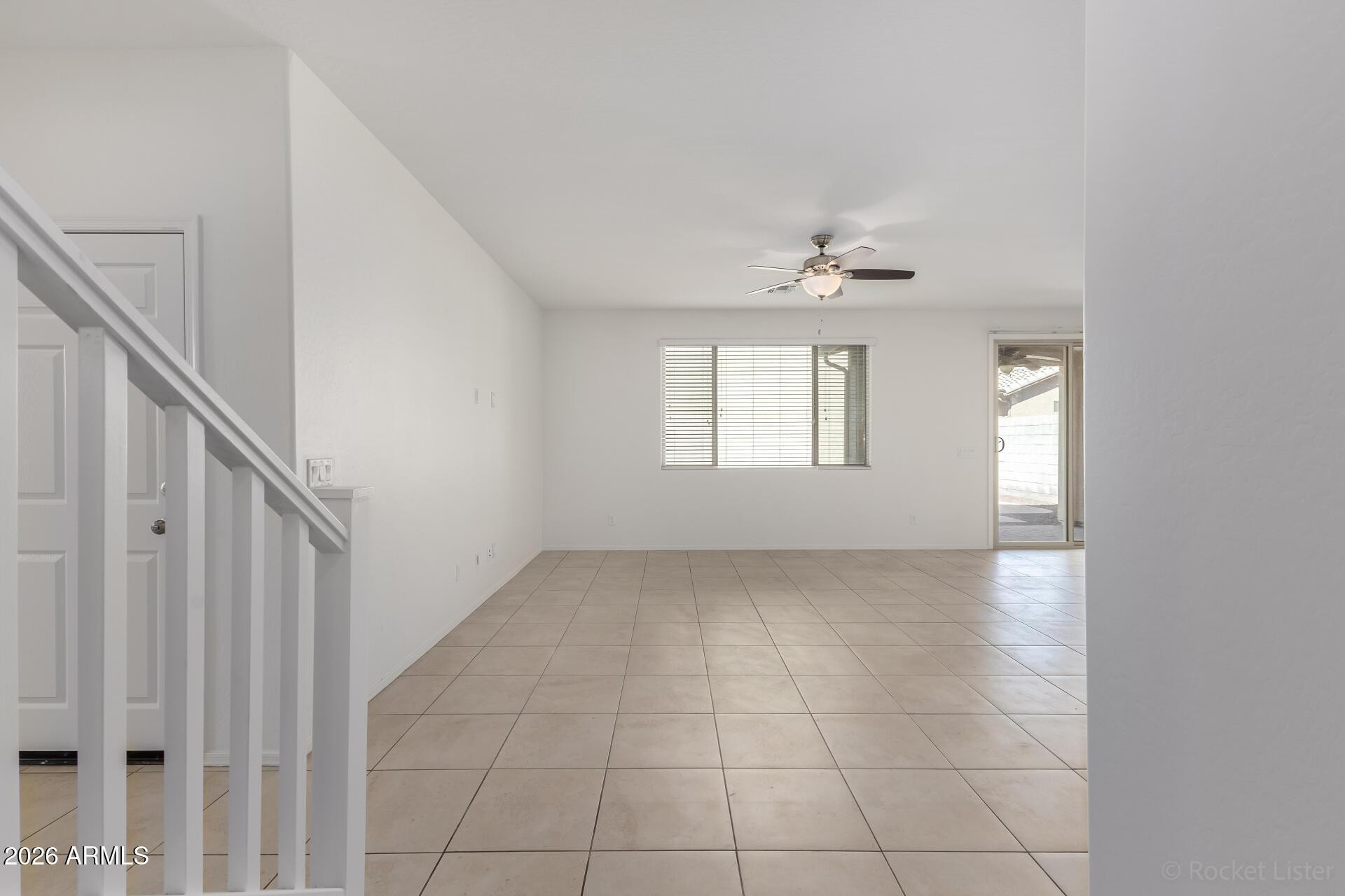 4084 East Ranch Road Gilbert, AZ 85296 - Photo 3 of 33 a view of an empty room with a window