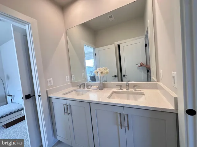 a view of a tennis court