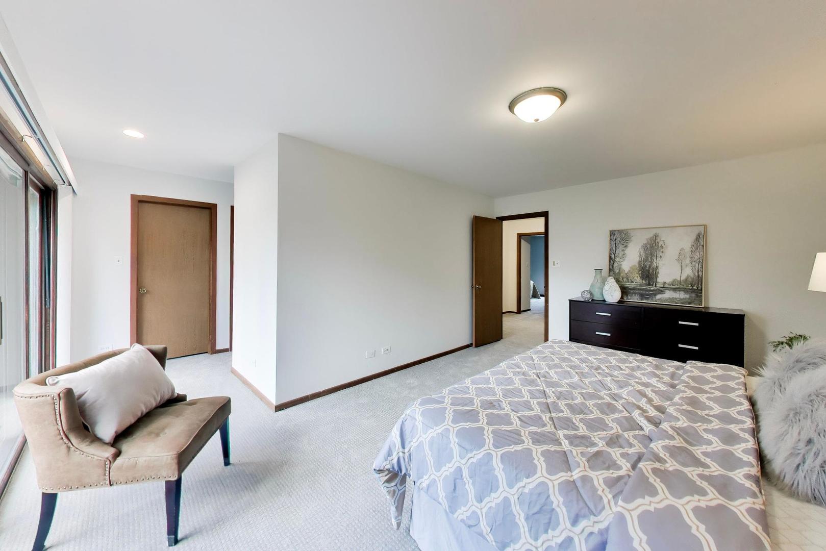 1609 Winnetka Road Glenview, IL 60025 - Photo 16 of 43