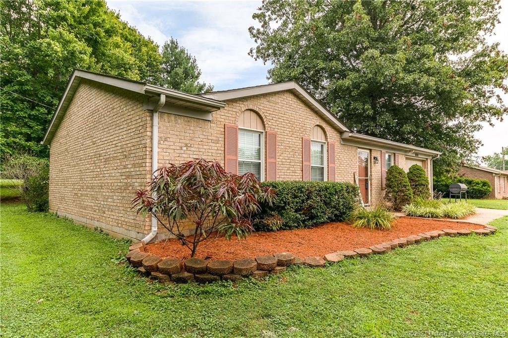 9050 Payton Road Greenville, IN 47124 - Photo 4 of 24 Gallery Image 4