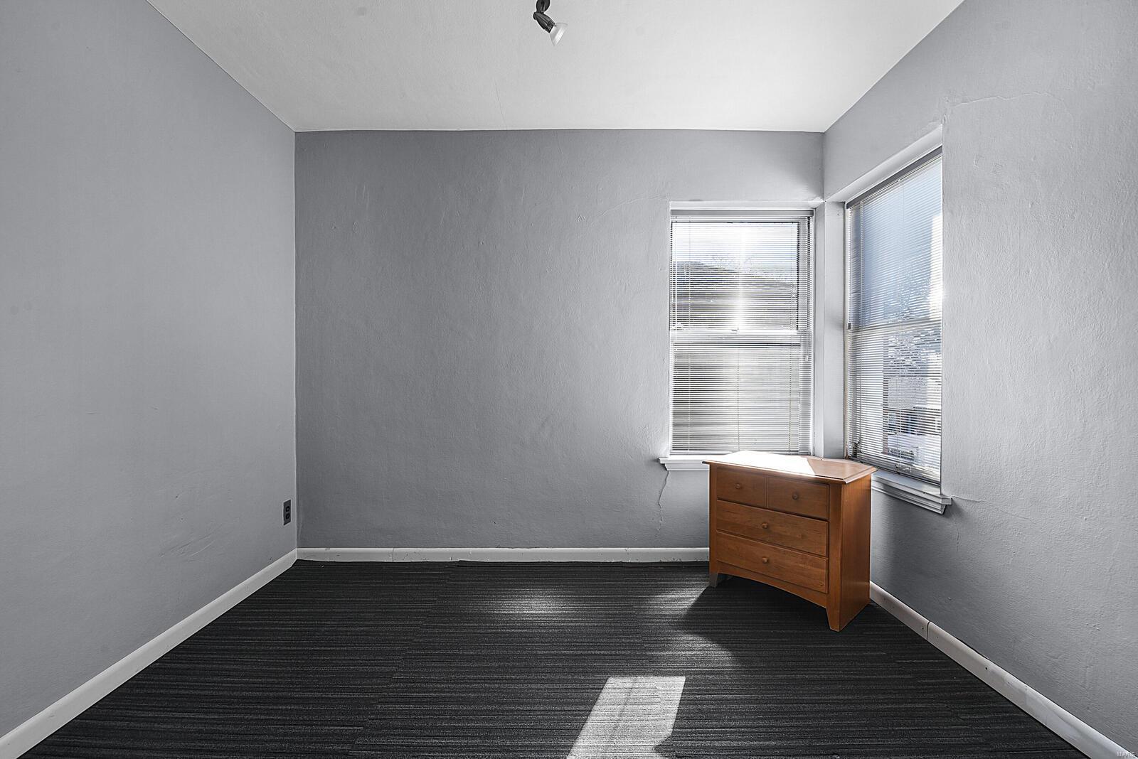 5220 Weber Road St. Louis, MO 63123 - Photo 12 of 28 Gallery Image 12