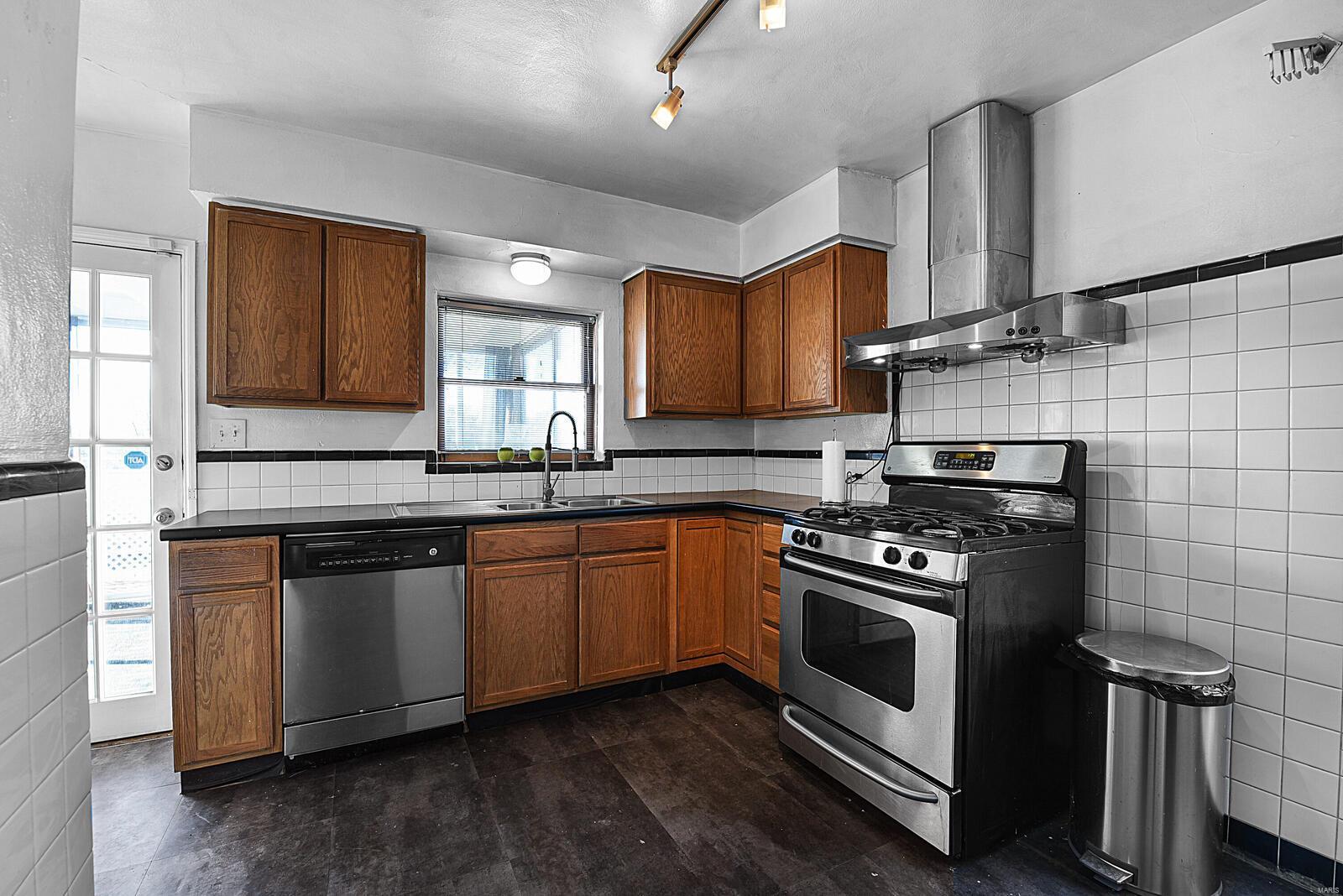 5220 Weber Road St. Louis, MO 63123 - Photo 8 of 28 Gallery Image 8
